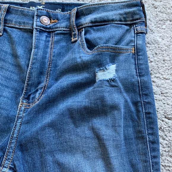 Hollister High-Rise Super Skinny Jeans - Picture 5 of 8